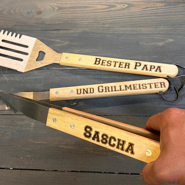 Grillbesteck Set mit Holzgriff