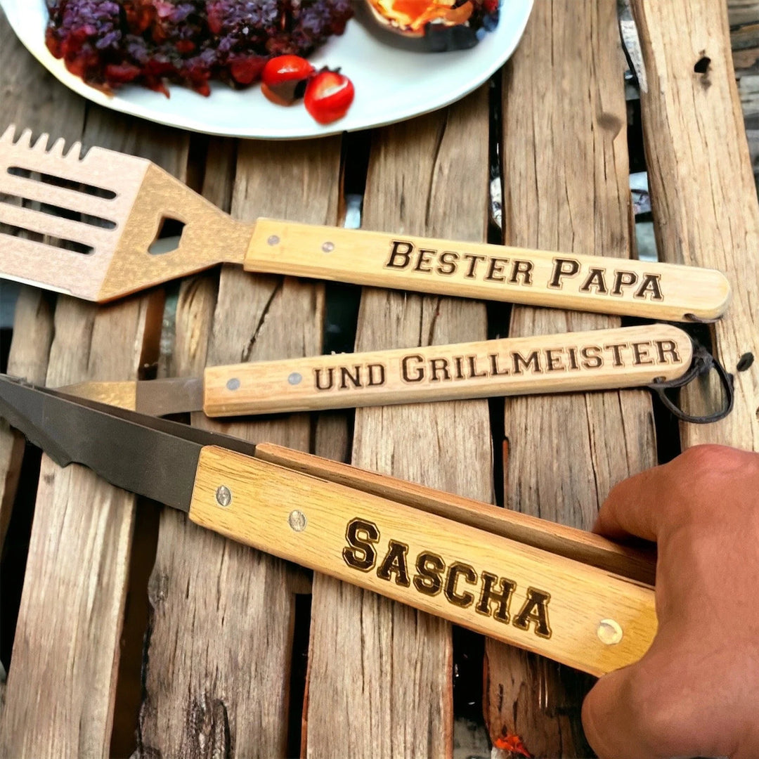 Grillbesteck Set mit Holzgriff